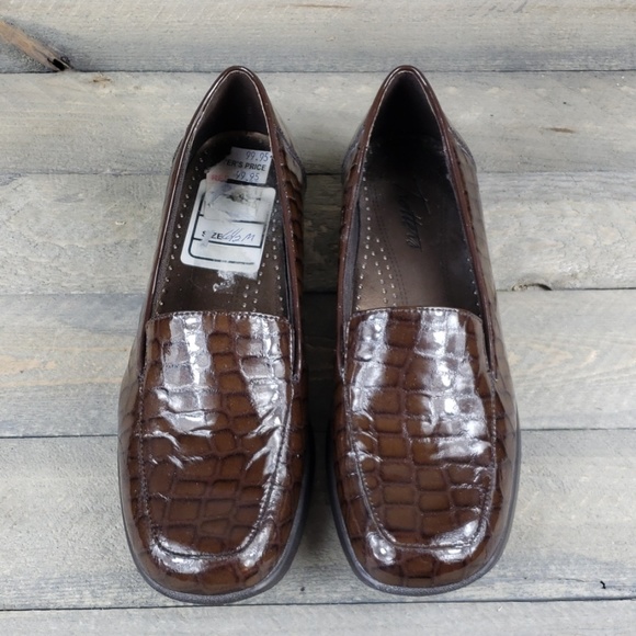 Trotters Women's Brown Leather Slip Ons sz 6.5m - Picture 5 of 8